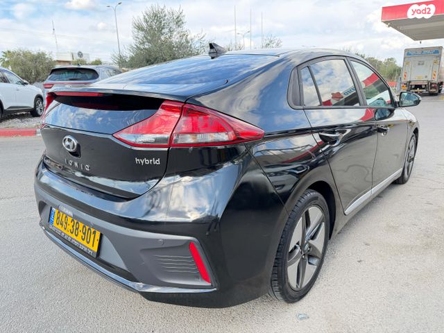 יונדאי איוניק