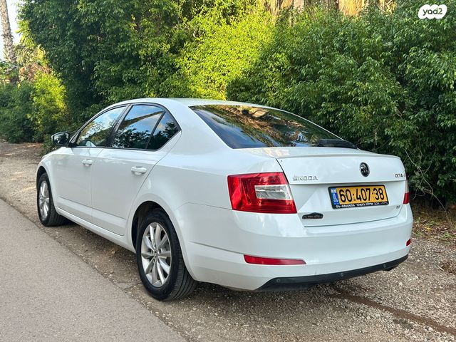 סקודה אוקטביה