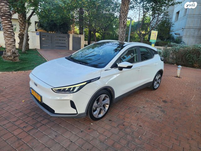 מודעת רכב ג׳ילי Geometry C