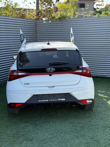 יונדאי i20