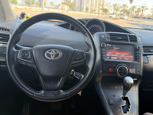 טויוטה ורסו