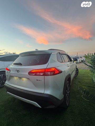 טויוטה קורולה קרוס