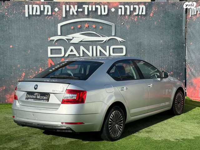 סקודה אוקטביה