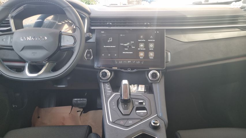 לינק אנד קו 01