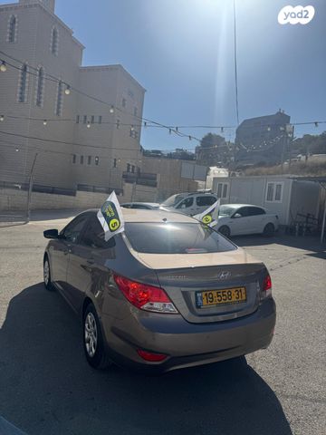 יונדאי אקסנט i25