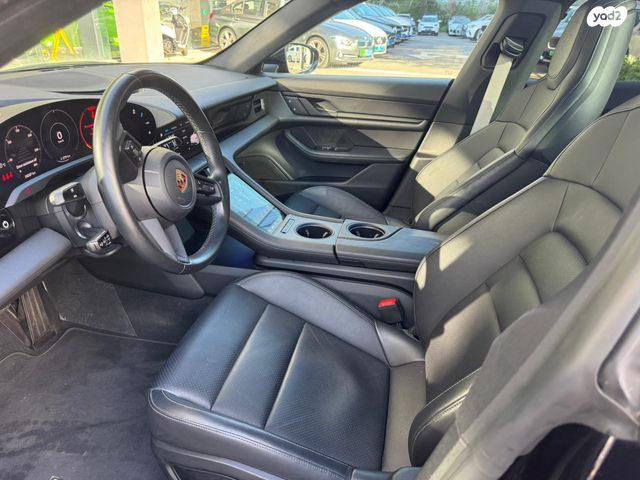 פורשה טייקן