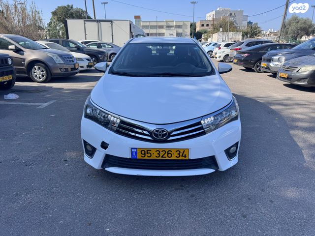 טויוטה קורולה