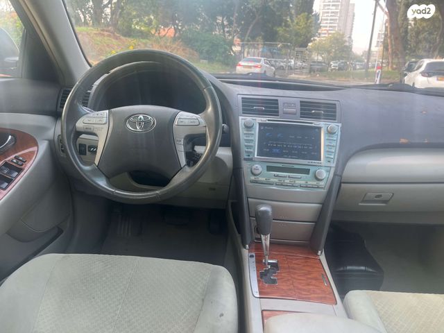 טויוטה קאמרי