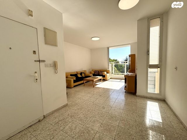 שמעון בן צבי 15