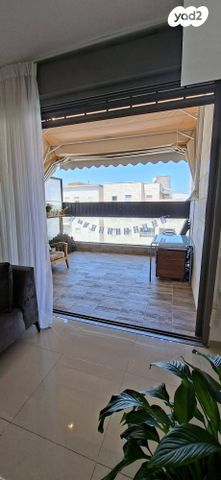 דירה, גבעת התחמושת 2, קרית שרת מערב, חולון