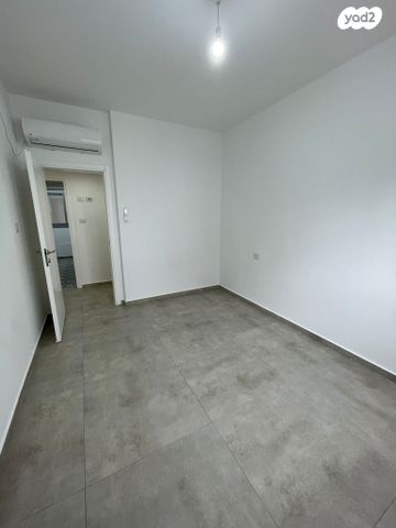 דירה, אריאל שרון 1, נווה שרון / שער העיר, נתיבות