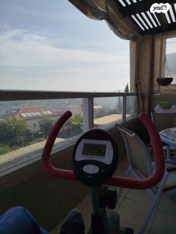 דירת גן, מרגלית 6, שכונה ח', מבשרת ציון