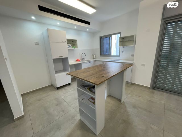 דירה, אריאל שרון 1, נווה שרון / שער העיר, נתיבות