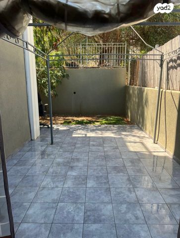 דירת גן, אריה לובה אליאב 18, זיו, חיפה