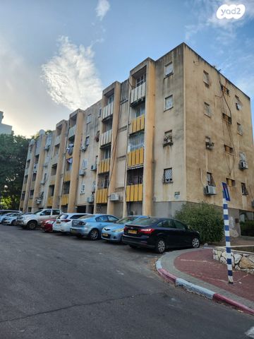 דירה, האתרוג 1, אושיות, רחובות