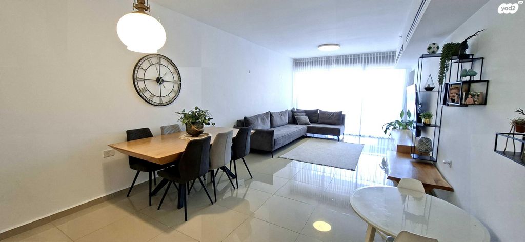 גבעת התחמושת 2