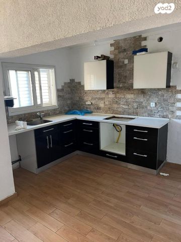 דירה, הקנאים 40, חלמיש, ערד