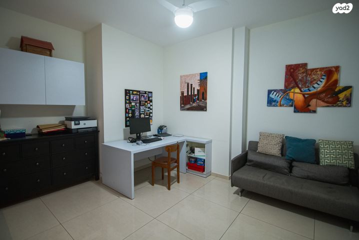 גג/ פנטהאוז, שבט שמעון 15, רובע י"ב, אשדוד