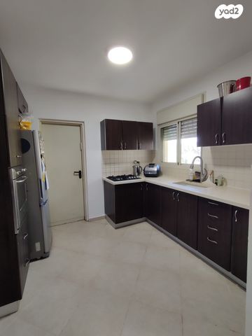 דירה, אורן 4, גדרה מזרח, גדרה