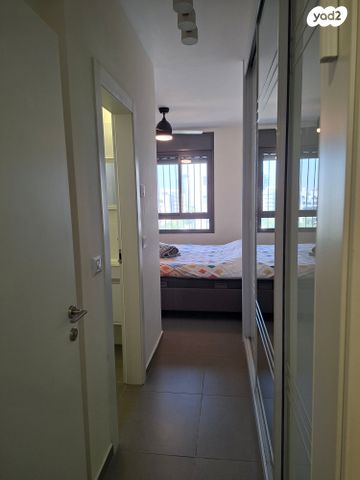 דירה, ש"י עגנון 13, נאות שמיר, יבנה