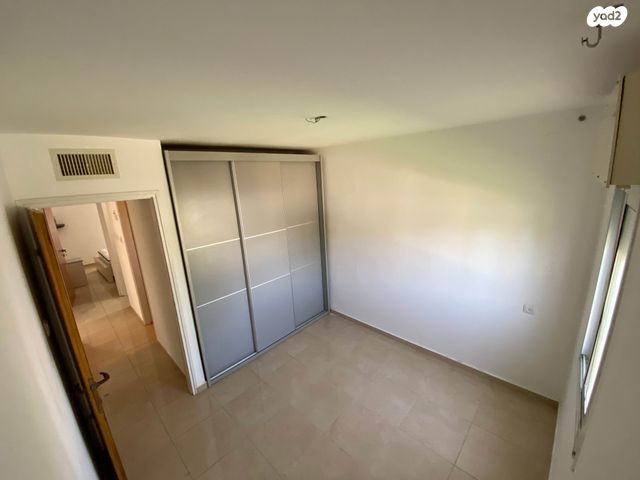 דירה, שמעון 20, לבאות, ערד