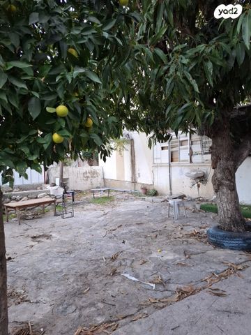 דירת גן, י.ל. פרץ 2, בן גוריון, אשקלון