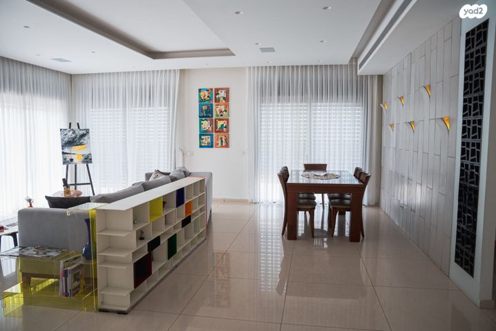 גג/ פנטהאוז, שבט שמעון 15, רובע י"ב, אשדוד