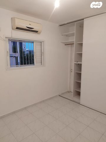 דירה, דרך זאב ז'בוטינסקי 3, אזור תעשיה צפון, בני ברק