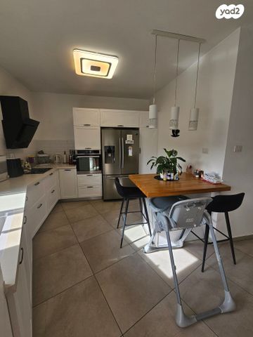 דירה, ישראל שוחט 6, נווה זאב, נאות אילן, באר שבע