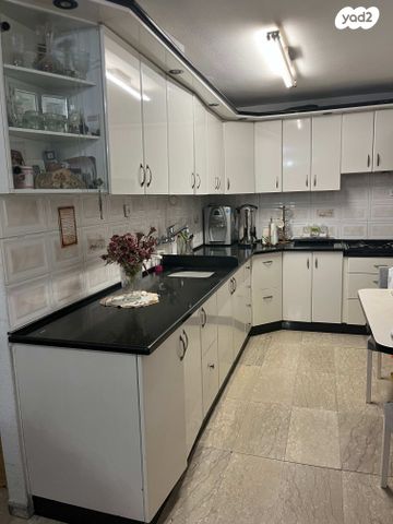 דירה, דרך הטייסים 110, ניר אביב, תל אביב יפו