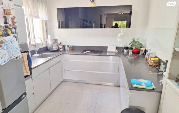 דירת גן, צביה לובטקין 19, מעוז, כפר סבא