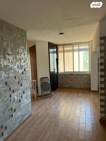 דירה, הקנאים 40, חלמיש, ערד