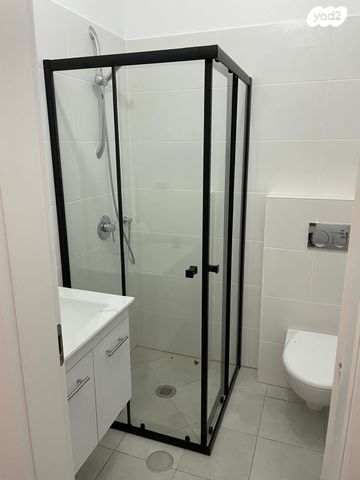 דירת גן, ענבר 87, נעלה, נעלה