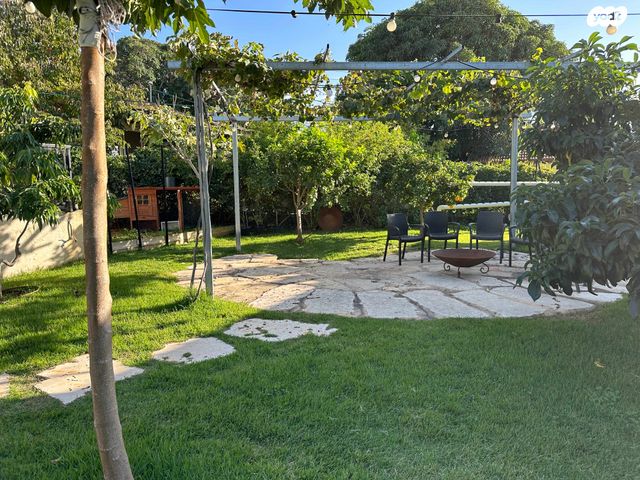 דו משפחתי, הדגניות 27, חבצלת, רחובות