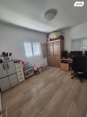 דירה, אמיר בנימיני 6, עין גנים, פתח תקווה