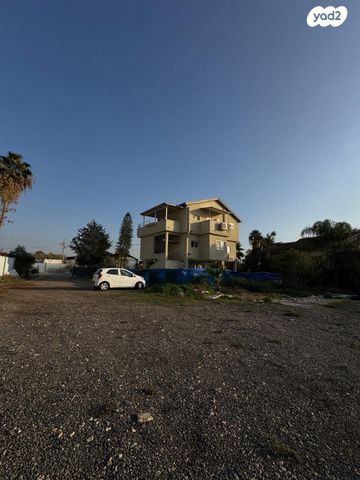 משק חקלאי/ נחלה, הברוש 1, פתחיה, פתחיה