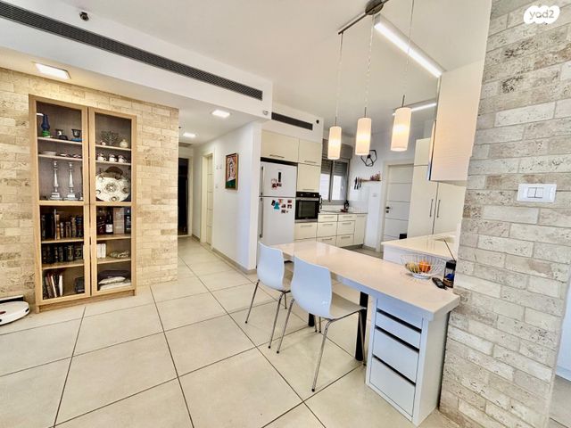 דירה, יצחק רגר 55, שכונה ב', באר שבע