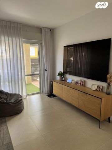 דירת גן, דרך השלום 157, רמת רבין, כרמיאל