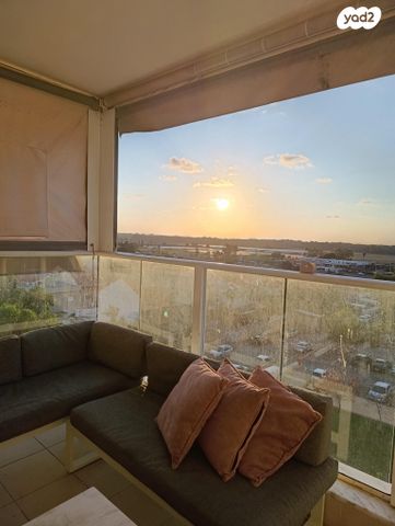 דירה, הנבל 9, שמשון, חדרה הצעירה, חדרה