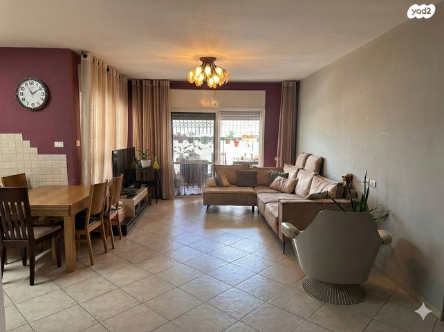 דירה, שדרות רוטשילד 23, רובע ט"ו, אשדוד