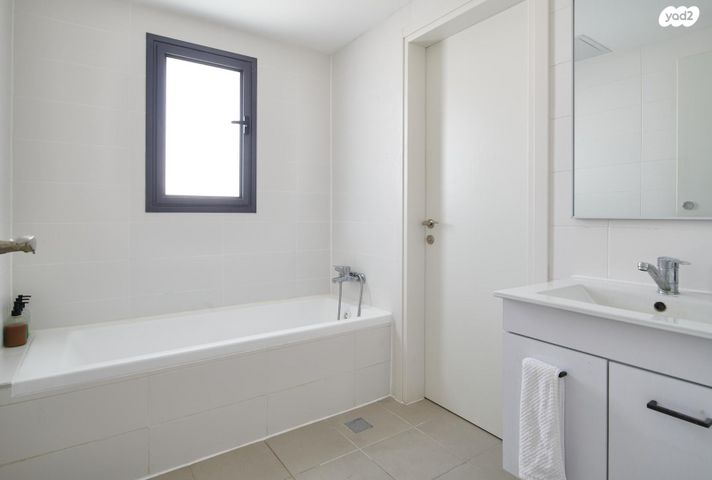 דירה, רותם 16, המגרסה, מבשרת ציון