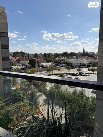 דירה, יעקב תמרי 4, חצרות המושבה, רחובות