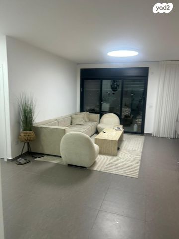 דירה, הגפן 17, הרצל, באר יעקב