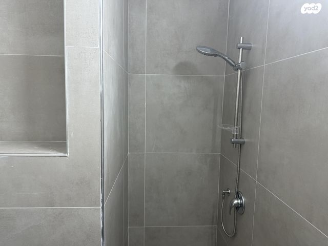 דירה, הרצל 105, שעריים, רחובות