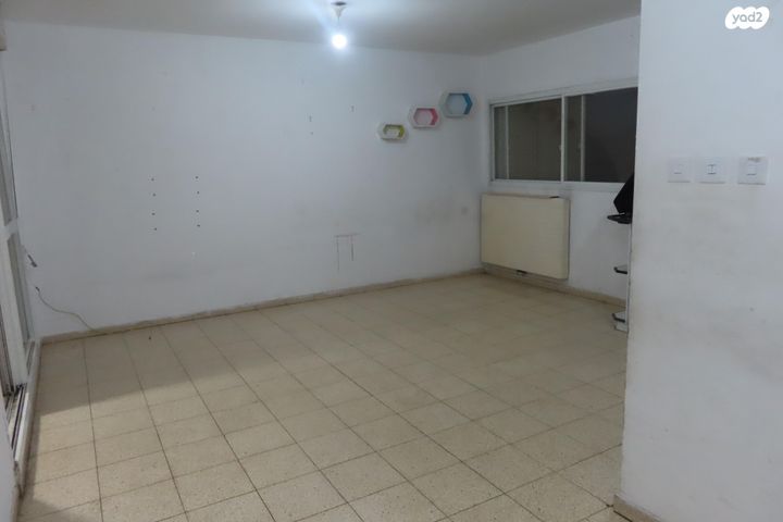 שבתאי הנגבי 48