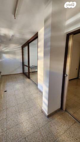 דירה, גאולים 48, נאות שושנים, חולון