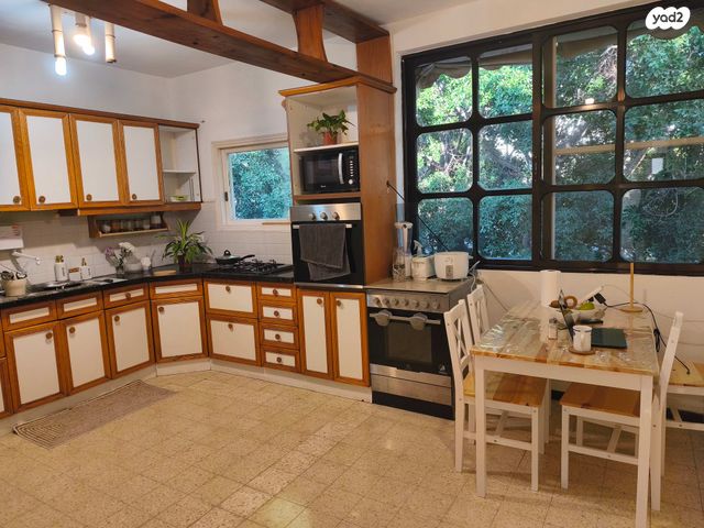 דירה, יששכר סיטקוב 2, א' / צפון מזרח העיר, רחובות