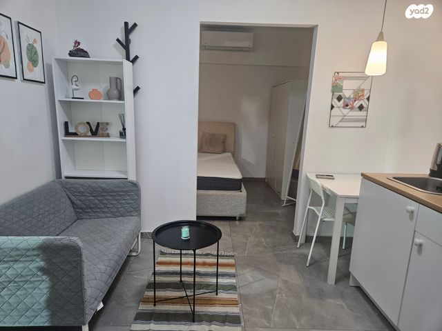 יחידת דיור, סנונית 18, טירת שלום, נס ציונה