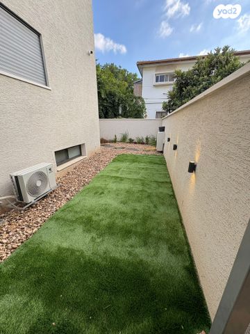 סמטת הדגן 27