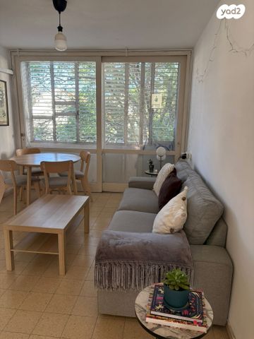 מוריץ דניאל 52